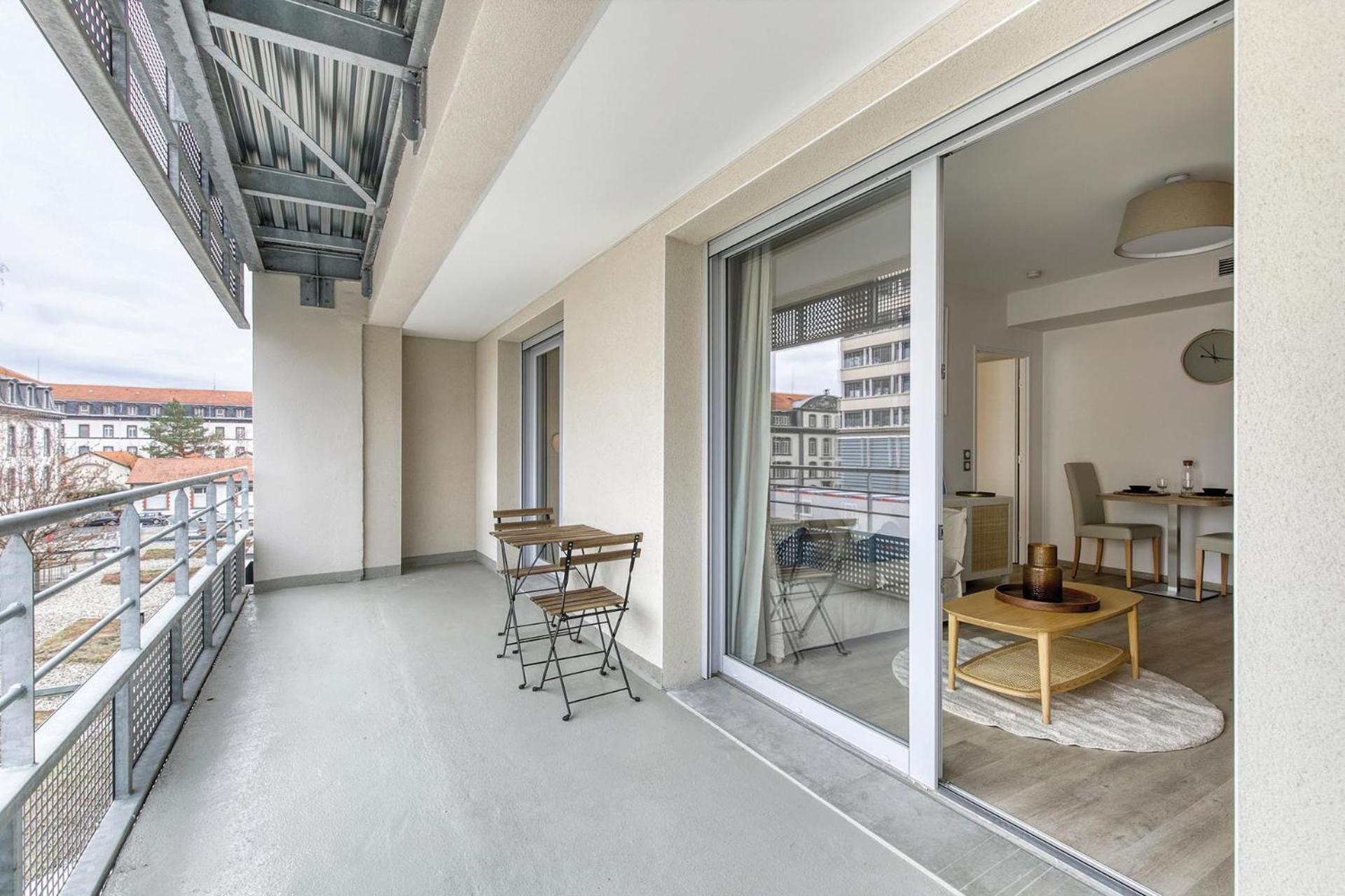 Ovelia Clermont-Ferrand - Le Puy Des Olivines Apartman Kültér fotó