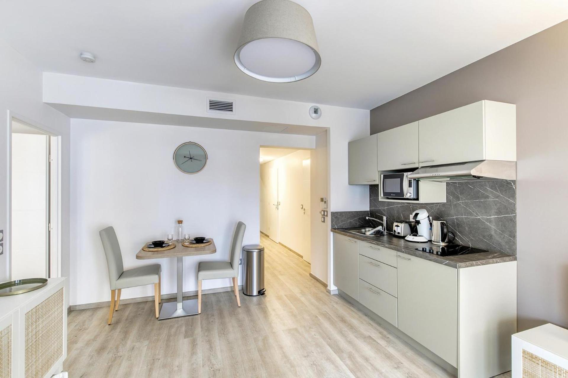 Ovelia Clermont-Ferrand - Le Puy Des Olivines Apartman Kültér fotó